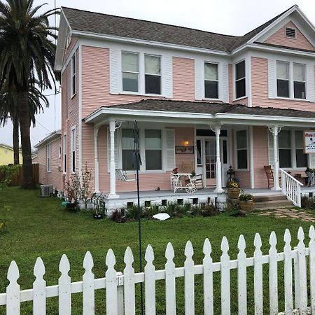Whooping Crane Manor B & B ร็อกพอร์ต ภายนอก รูปภาพ